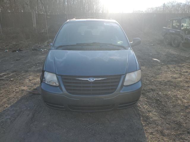 Photo 5 from auction – 2005 CHRYSLER TOWN & COU with VIN 1C4GP45R15B160845