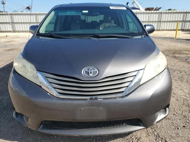 Photo 5 from auction – 2012 TOYOTA SIENNA XLE with VIN 5TDYK3DCXCS182617
