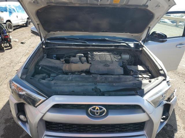 Photo 12 from auction – 2016 TOYOTA 4RUNNER SR with VIN JTEBU5JR3G5342185