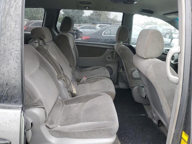 Photo 11 from auction – 2004 TOYOTA SIENNA CE with VIN 5TDZA23C94S074123