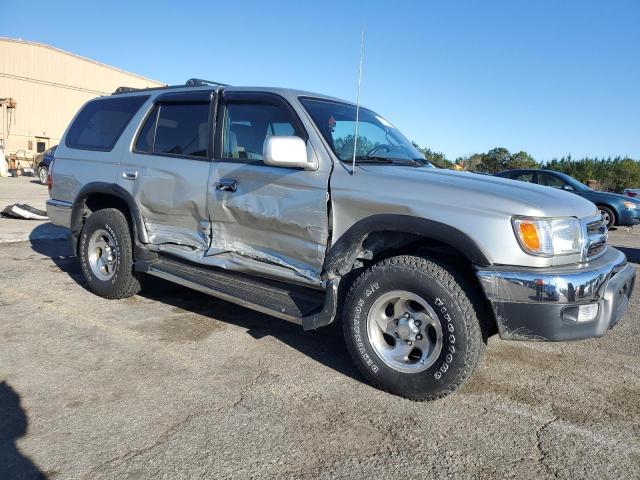Photo 4 from auction – 1999 TOYOTA 4RUNNER SR with VIN JT3GN86R8X0097175