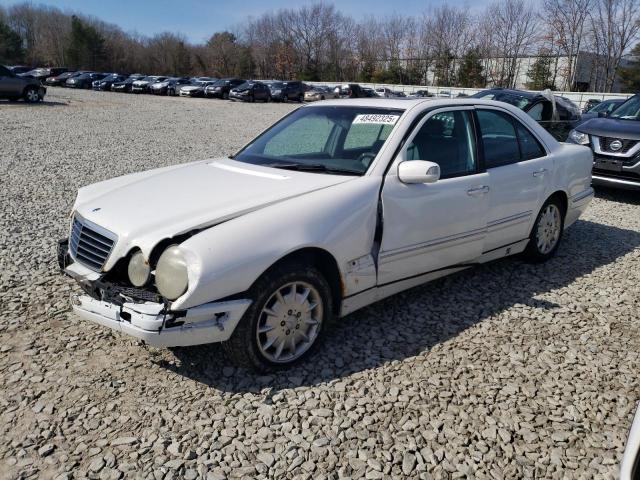 Снимка 1 от търг – 2000 MERCEDES-BENZ E 320 с VIN WDBJF65J3YB080853