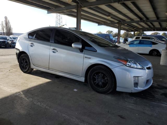 Снимка 4 от търг – 2011 TOYOTA PRIUS с VIN JTDKN3DU0B0255100