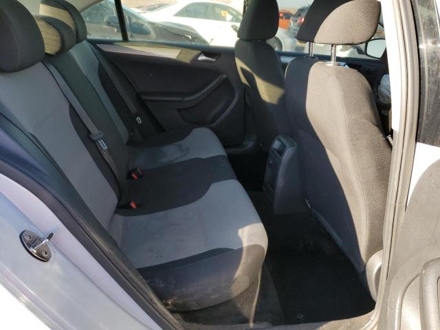 Photo 10 from auction – 2017 VOLKSWAGEN JETTA S with VIN 3VW2B7AJ5HM344125