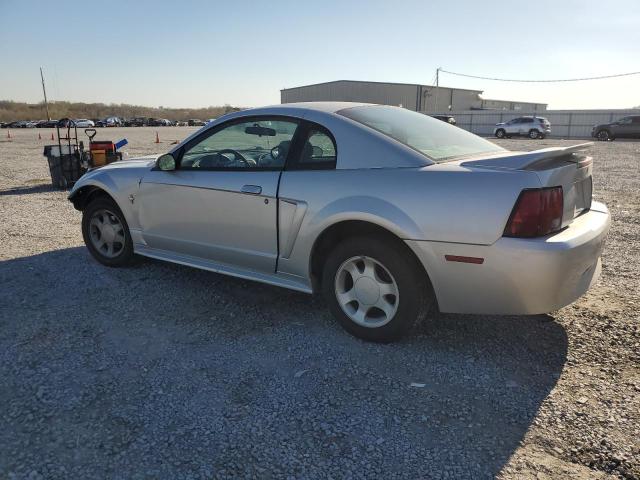 Photo 2 from auction – 2000 FORD MUSTANG with VIN 1FAFP4040YF135798