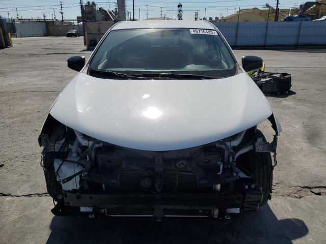 Photo 5 from auction – 2015 TOYOTA RAV4 LE with VIN JTMZFREVXFD047553