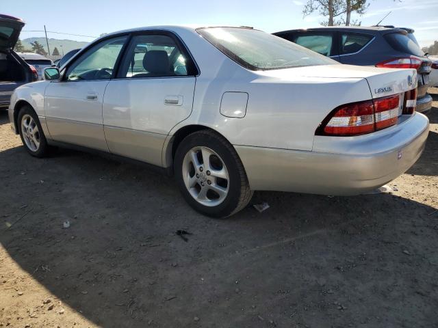 Снимка 2 от търг – 2000 LEXUS ES 300 с VIN JT8BF28GXY0244317
