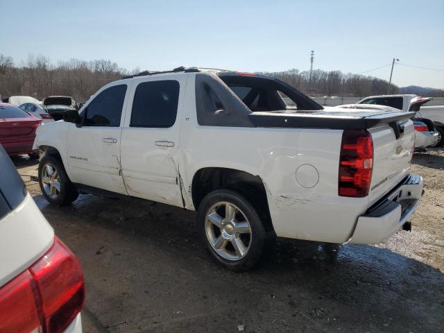 Photo 2 from auction – 2011 CHEVROLET AVALANCHE with VIN 3GNTKFE3XBG368334
