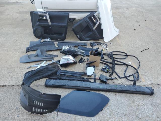 Photo 12 from auction – 2021 TOYOTA 4RUNNER SR with VIN JTEFU5JR7M5240434