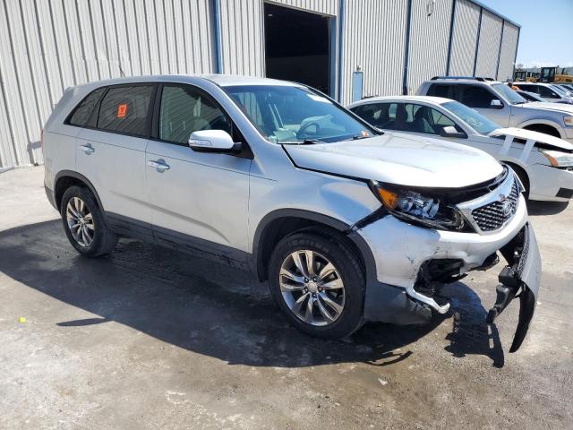Photo 4 from auction – 2011 KIA SORENTO EX with VIN 5XYKU4A12BG012708