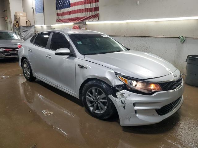 Photo 4 from auction – 2016 KIA OPTIMA LX with VIN 5XXGT4L11GG030456