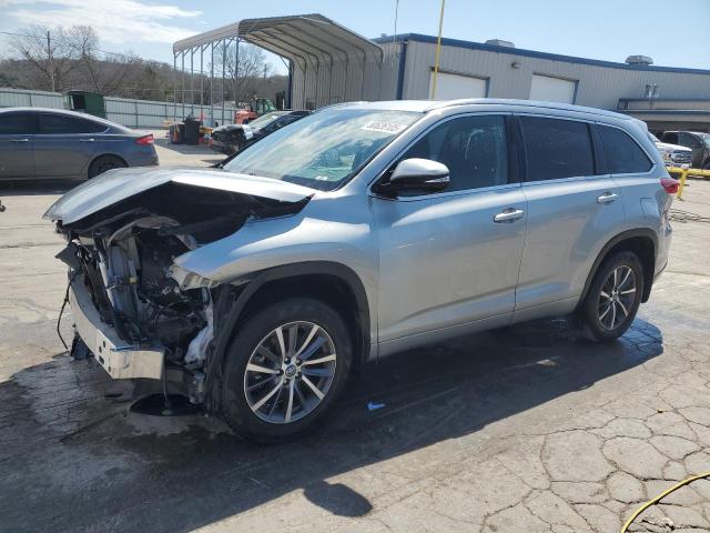 TOYOTA HIGHLANDER 2017 with VIN 5TDJZRFH9HS446118 - Photo from auction