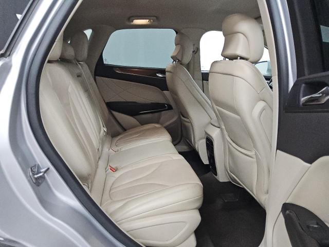 Снимка 10 от търг – 2019 LINCOLN MKC SELECT с VIN 5LMCJ2C95KUL07846