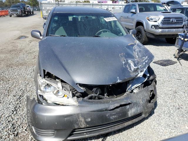 Photo 5 from auction – 2005 TOYOTA CAMRY LE with VIN 4T1BE32K15U987553