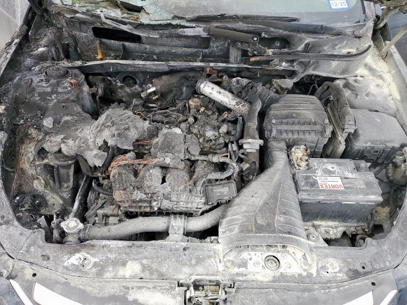 Photo 11 from auction – 2014 HYUNDAI SONATA SE with VIN 5NPEC4AB7EH808537