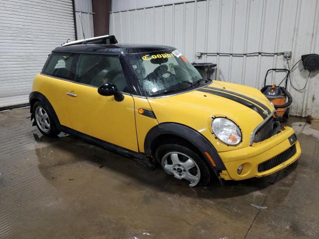 Photo 4 from auction – 2008 MINI COOPER with VIN WMWMF33548TT60663