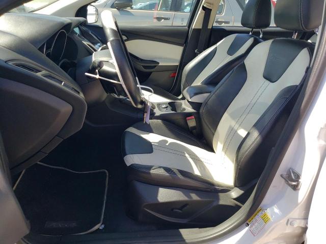 Снимка 7 от търг – 2012 FORD FOCUS SEL с VIN 1FAHP3M20CL258152