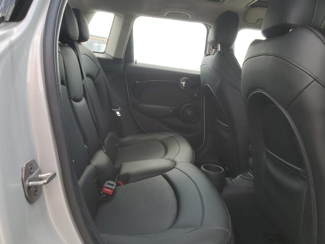 Снимка 10 от търг – 2016 MINI COOPER S с VIN WMWXU3C51G2D28635