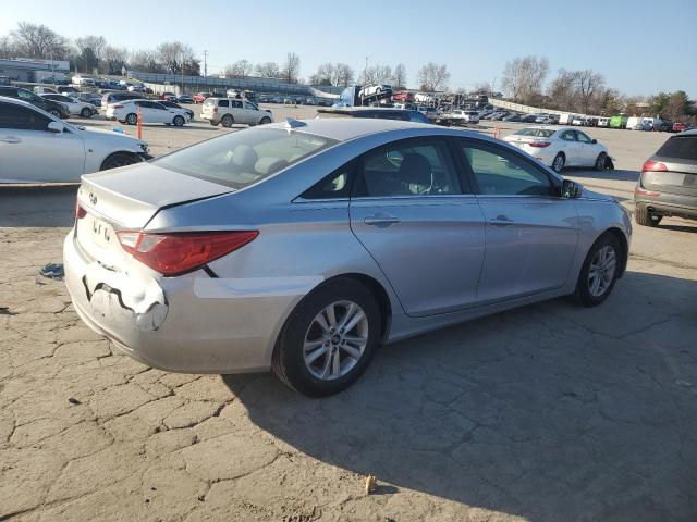 Photo 3 from auction – 2012 HYUNDAI SONATA GLS with VIN 5NPEB4ACXCH479017