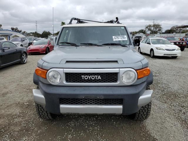 Photo 5 from auction – 2014 TOYOTA FJ CRUISER with VIN JTEBU4BF3EK193337