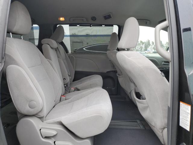Photo 11 from auction – 2015 TOYOTA SIENNA LE with VIN 5TDKK3DC8FS572142