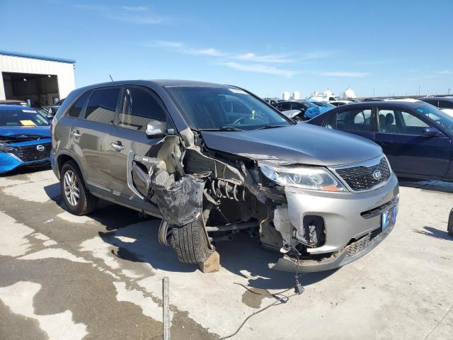 Photo 4 from auction – 2015 KIA SORENTO LX with VIN 5XYKT3A62FG598650