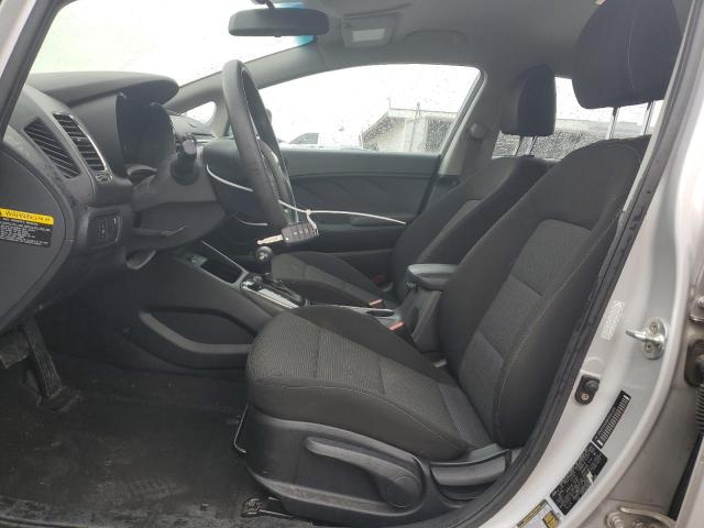 Photo 7 from auction – 2017 KIA FORTE LX with VIN KNAFK5A89H5683382