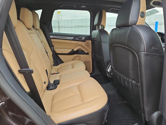 Снимка 11 от търг – 2018 PORSCHE CAYENNE S с VIN WP1AB2A25JLA60896