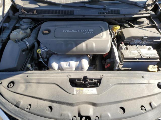 Photo 11 from auction – 2015 CHRYSLER 200 LIMITE with VIN 1C3CCCAB5FN710713