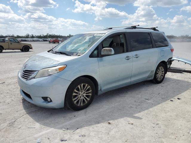 Photo 1 from auction – 2016 TOYOTA SIENNA XLE with VIN 5TDYK3DC7GS742969