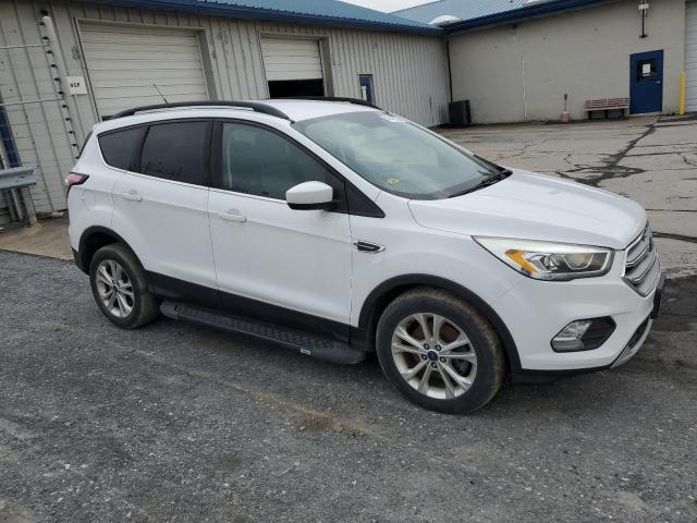 Photo 4 from auction – 2017 FORD ESCAPE SE with VIN 1FMCU9GDXHUC16761
