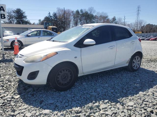 MAZDA MAZDA2 SPO 2014 مع رقم تعريف المركبة JM1DE1KY5E0175377 - صورة من المزاد