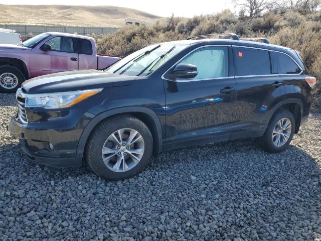TOYOTA HIGHLANDER 2015 with VIN 5TDJKRFH5FS116428 - Photo from auction
