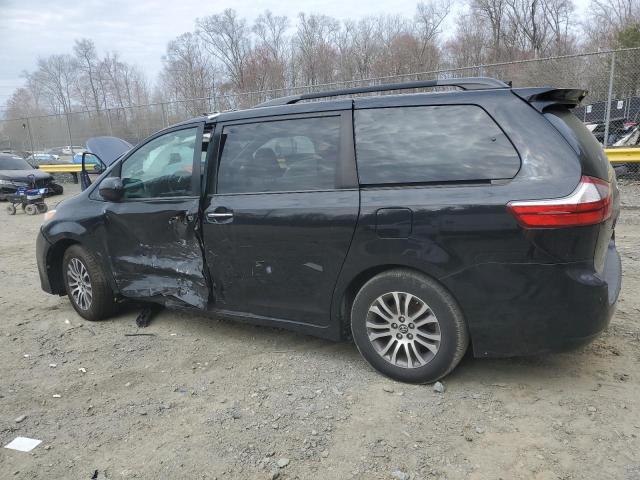 Photo 2 from auction – 2018 TOYOTA SIENNA XLE with VIN 5TDYZ3DC3JS934053