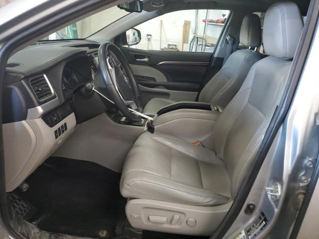 Снимка 7 от търг – 2016 TOYOTA HIGHLANDER с VIN 5TDDKRFH2GS334860