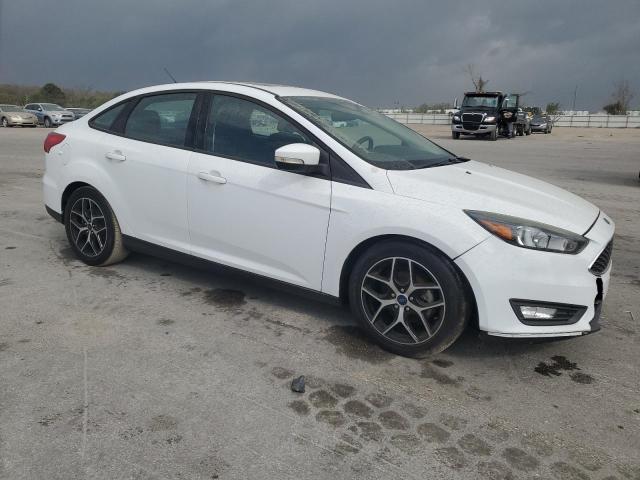 Zdjęcie 4 z aukcji – 2017 FORD FOCUS SEL z VIN 1FADP3H27HL252171