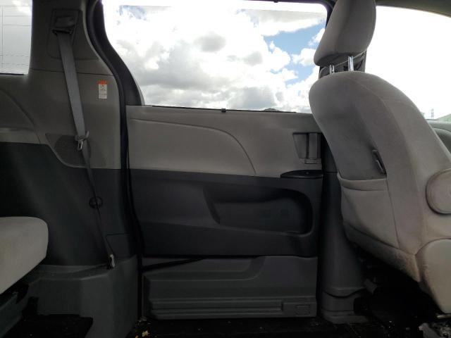Photo 11 from auction – 2017 TOYOTA SIENNA LE with VIN 5TDKZ3DC7HS771343
