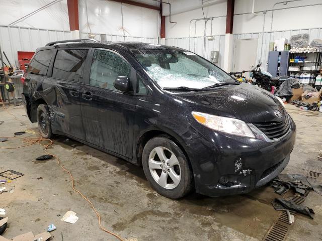 Photo 4 from auction – 2015 TOYOTA SIENNA LE with VIN 5TDKK3DC6FS669596