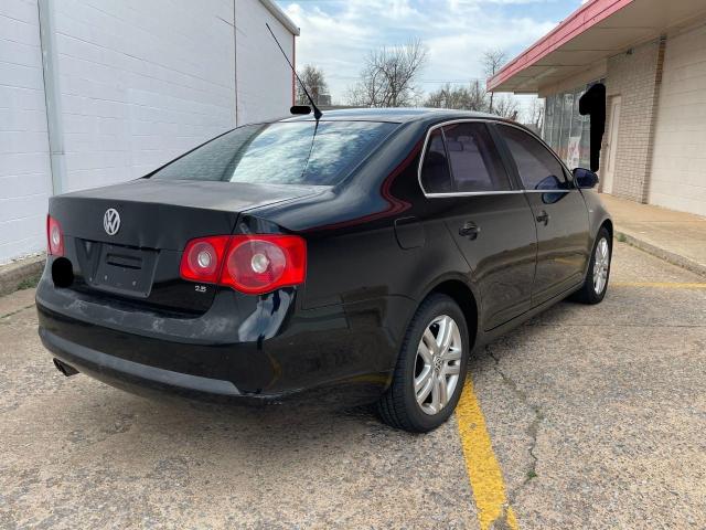 Photo 4 from auction – 2007 VOLKSWAGEN JETTA WOLF with VIN 3VWEF71K17M158767