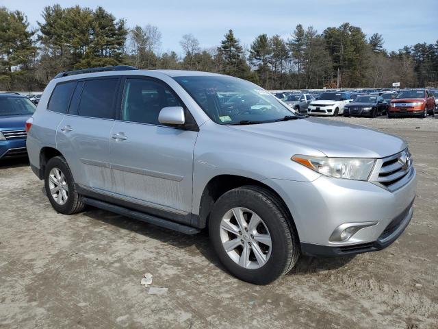 Снимка 4 от търг – 2012 TOYOTA HIGHLANDER с VIN 5TDBK3EH0CS147990