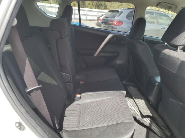 Photo 11 from auction – 2016 TOYOTA RAV4 LE with VIN JTMZFREV4GJ091972