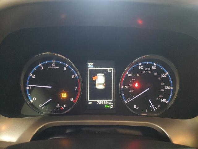 Photo 9 from auction – 2018 TOYOTA RAV4 LIMIT with VIN JTMDFREVXJJ256067