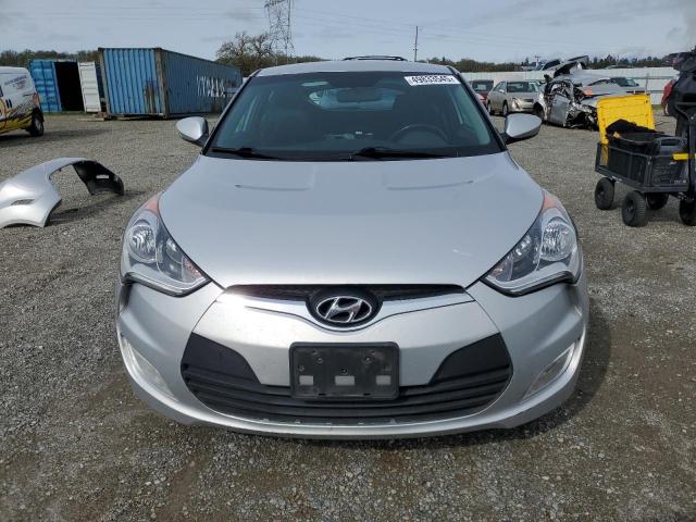 Снимка 5 от търг – 2017 HYUNDAI VELOSTER с VIN KMHTC6AD9HU307983