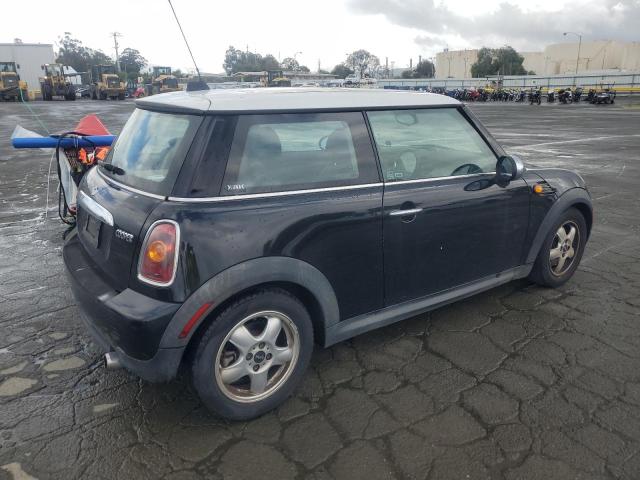 Снимка 3 от търг – 2009 MINI COOPER с VIN WMWMF33599TW74147