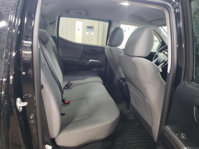 Photo 10 from auction – 2017 TOYOTA TACOMA DOU with VIN 5TFCZ5AN4HX118355