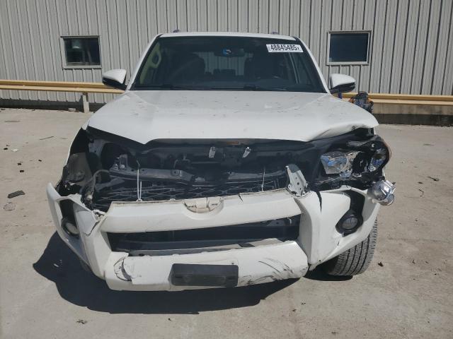 Photo 5 from auction – 2016 TOYOTA 4RUNNER SR with VIN JTEZU5JR0G5128169