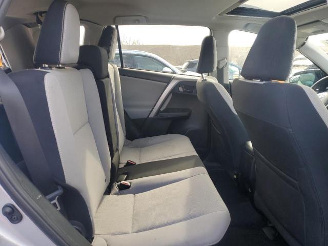 Photo 11 from auction – 2016 TOYOTA RAV4 XLE with VIN 2T3RFREV3GW532346