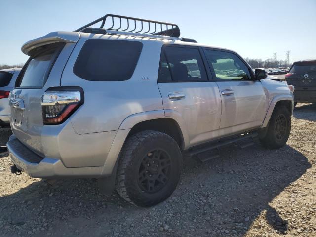 Photo 3 from auction – 2021 TOYOTA 4RUNNER SR with VIN JTEFU5JR7M5249070
