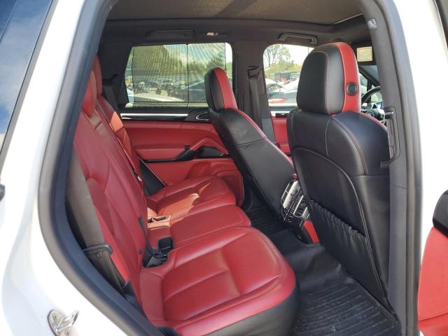 Photo 10 from auction – 2018 PORSCHE CAYENNE S with VIN WP1AB2A27JLA61046