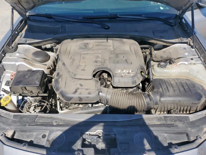 Photo 11 from auction – 2018 CHRYSLER 300 S with VIN 2C3CCABG7JH266573